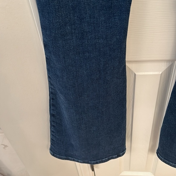 We The Free Sz 28 Jeans- Like New - Picture 4 of 6